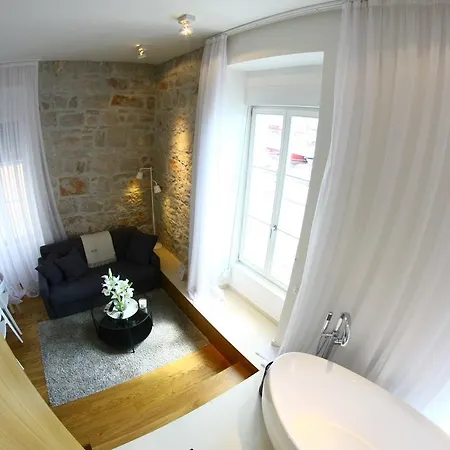 The Bridge Luxury Apartmán *