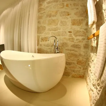 The Bridge Luxury