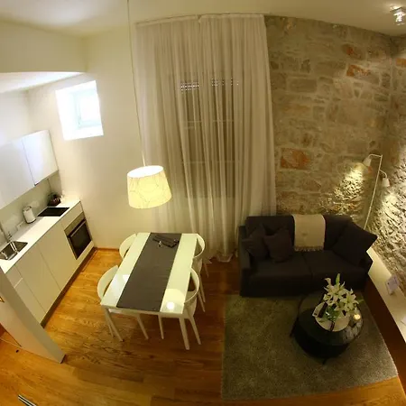 The Bridge Luxury Apartment *