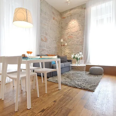 The Bridge Luxury Ζαντάρ