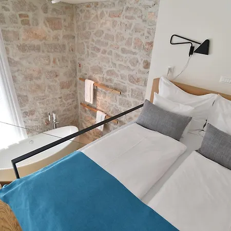 The Bridge Luxury Apartment *