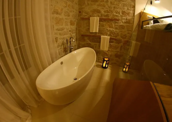 The Bridge Luxury * Zara