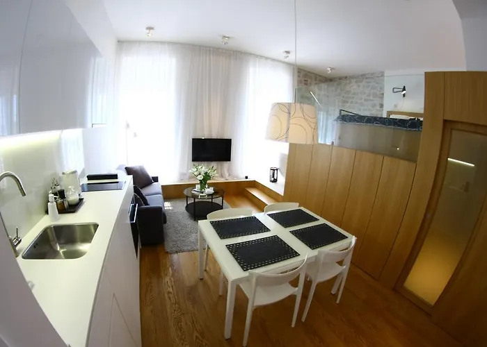 The Bridge Luxury * Zara